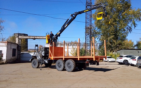 Сортиментовоз Урал-4320 УМ70-ОС с КМУ VPL 100-76
